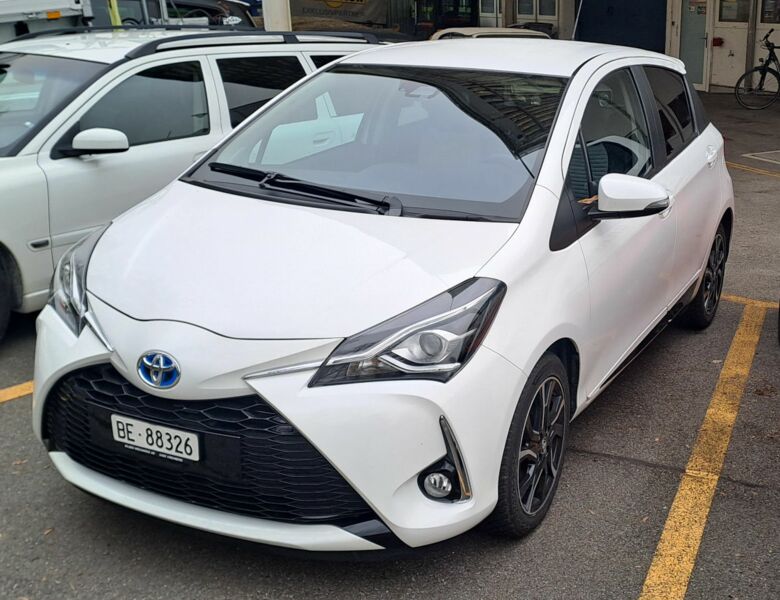Toyota Yaris 1.4 B Toyota Yaris 1.4 B